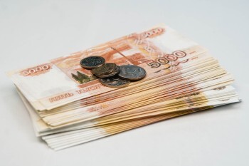 Средняя зарплата в Архангельской области в январе-апреле составила 85 978 руб