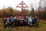 Поклонный крест установили на месте стройки полигона для московского мусора (ФОТО) 