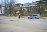 В Коряжме демонтирован пешеходный переход на улице Дыбцына (ФОТО) 
