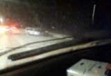 В Котласе ПАЗ и ВАЗ не смогли разъехаться у заправки: пассажира легковушки вытаскивали из автомобиля сотрудники МЧС (ВИДЕО, ФОТО) 