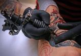 Житель Коряжмы получил штраф за татуировку в виде свастики