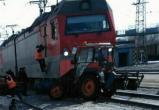 Грузовой поезд в Перми врезался в трактор