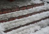 Власти Коряжмы просят бизнес убирать снег на прилегающей территории