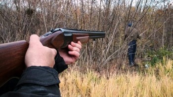 В Поморье пожилой охотник случайно застрелил своего приятеля