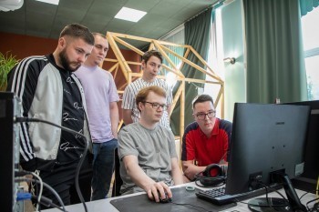 В Коряжме проходит киберспортивный турнир по Dota 2