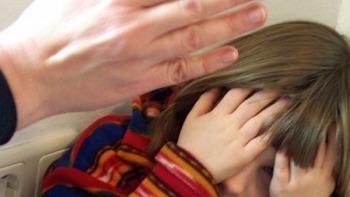 Мать-алкоголичка из Поморья получила условный срок за избиение собственных дочерей