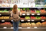 Аналитик назвал сроки максимального снижения цен на продукты в России