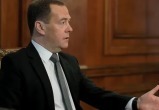 Медведев рассказал, кто может дать Киеву гарантии безопасности