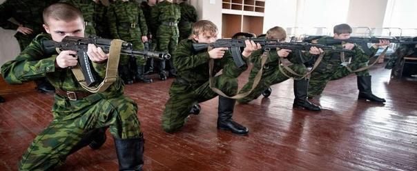 Курс начальной военной подготовки появится в российских школах с нового учебного года
