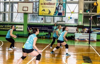 Игра порадовала зрителей и самих участниц: в Коряжме прошли женские соревнования по волейболу