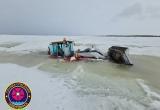В Белом море утонул трактор