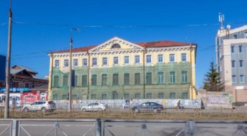 Архангельская консистория: трансформация исторического здания в современный центр культуры и отдыха