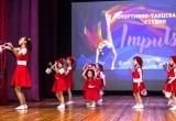 Участники танцевальной студии «Импульс» удивили жителей Коряжмы зажигательными номерами