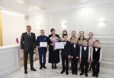 Губернатор Поморья наградил орденом семью с 11 детьми из Коряжмы
