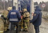 Срочный вызов: пожарные спасали водителя из перевернувшегося автомобиля в Коношском районе