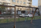 Вандалы против городского благоустройства: в Архангельске пострадали экоскамейки и игровые площадки