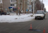 В Архангельске продолжают ямочный ремонт дорог: где устраняют выбоины?