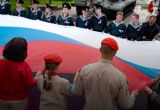 В Архангельске посадили «Сад Памяти» и развернули флаг России: как прошла акция «Родиной горжусь» у центра «Патриот»?
